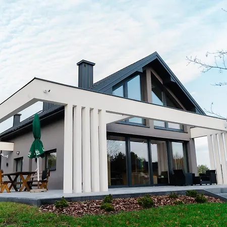 Flora & Sauna Kamienczyk Konwaliowa 8 度假居 *