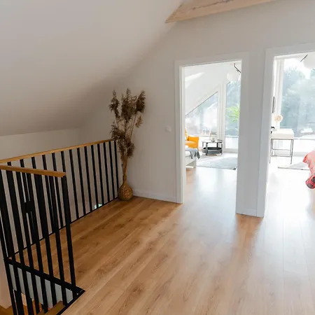 Дом отдыха Flora & Sauna Kamienczyk Konwaliowa 8 *